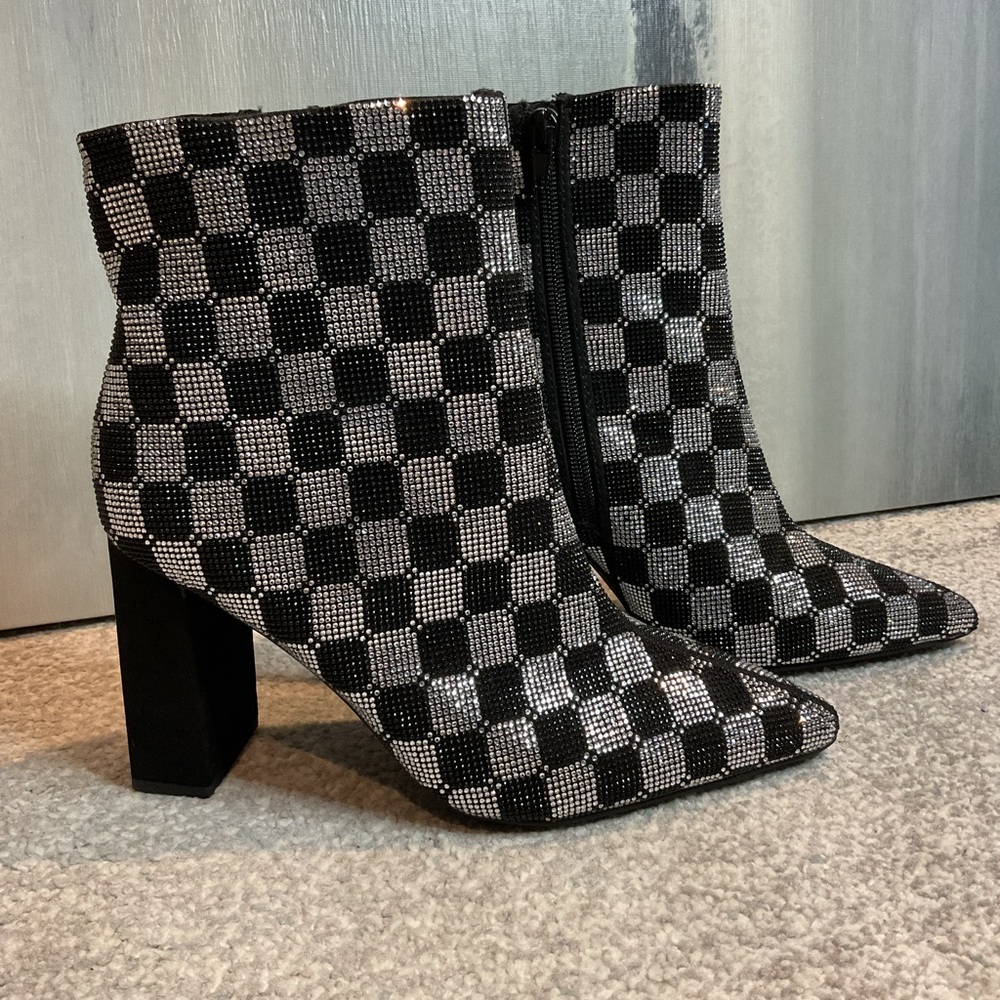 Wild Pair Ingridd Black & White Checkered Rhinestone Booties - Size 7 (NIB) - Picture 3 of 16